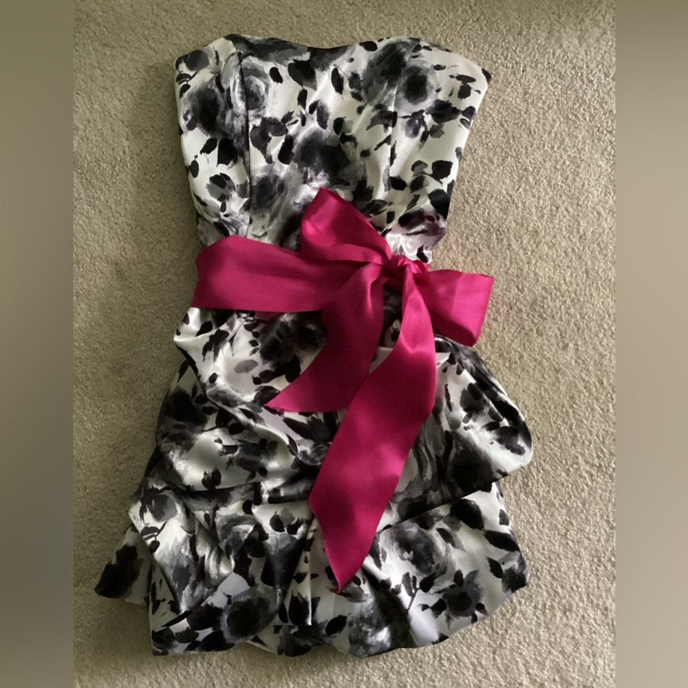 Black and white floral print w/ hot pink bow